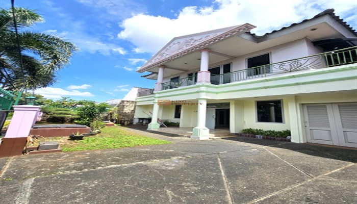 Jakarta Barat Dekat Tol Kebon Jeruk, Dijual Rumah Tosiga Strategis di Duri Kepa SHM 2 1