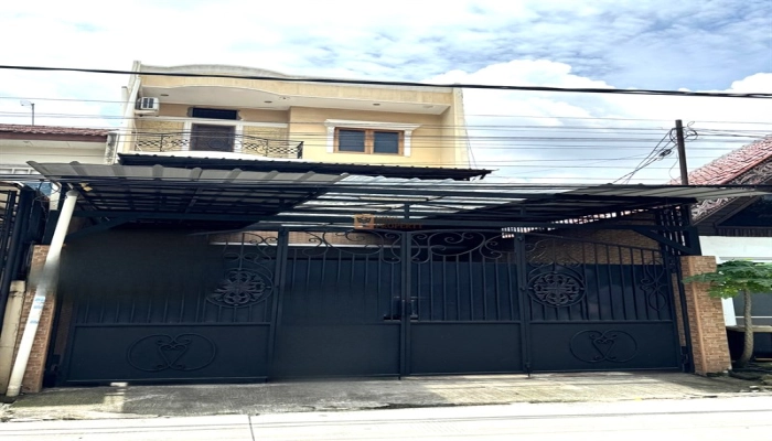 Jakarta Barat Rumah 2,5 Lantai Design Modern Classic Greenville Kebon Jeruk – Dekat Central Park, Mall Taman Anggrek & Tol Kebon Jeruk 1 1