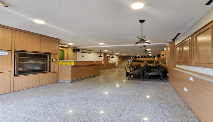 Jakarta Pusat Langka! Ruko 5 Lantai Furnish Cocok untuk Café, Resto, dan Bisnis 2 1