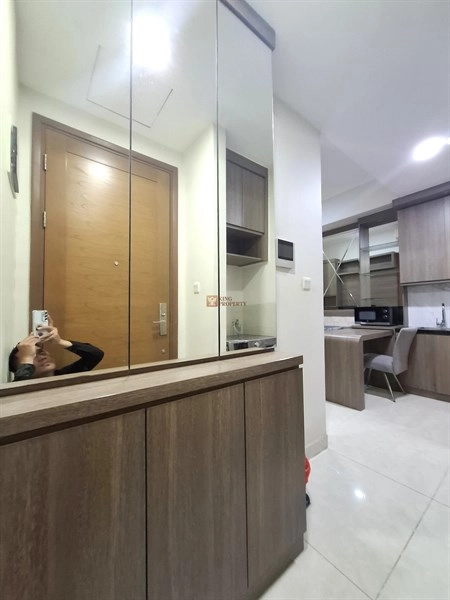 Taman Anggrek Residence Modern Contemporary Minimalist Design 1BR Condominium Taman Anggrek Residences, Cozy & Rapi, Pool View, Dekat Mall Taman Anggrek & Central Park 1 1