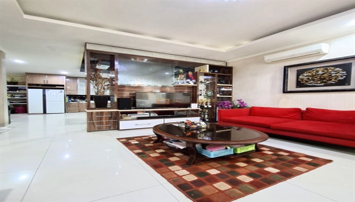 Jakarta Barat Living in Style! Rumah Cantik Furnish Puri Mansion Akses Tol Strategis 16 1