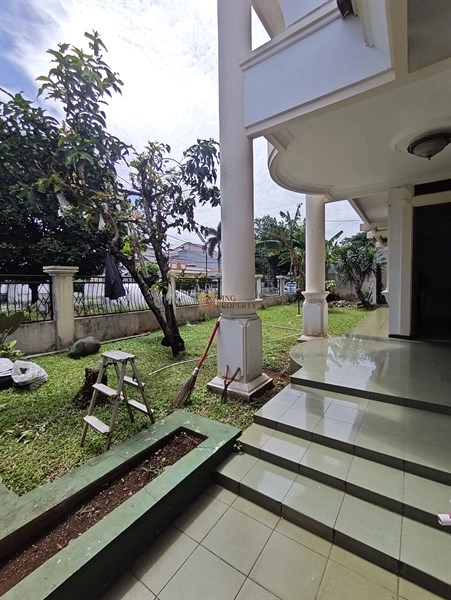 Jakarta Barat Rumah Siap Huni 2 Lantai di Joglo, Kembangan Dekat Sekolah Internasional & Mall Puri Indah!   2 1
