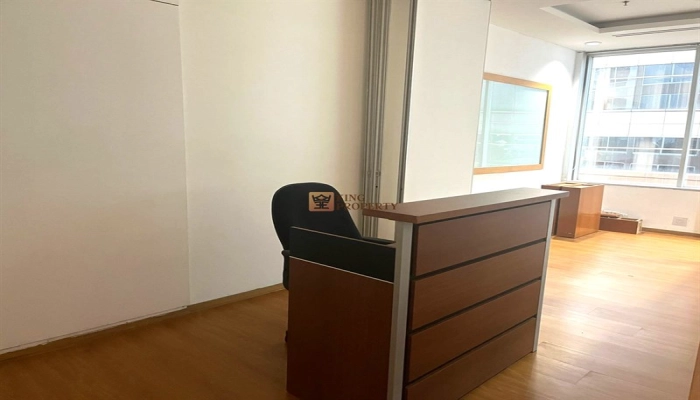 Jakarta Selatan Office Space Menara Sudirman SCBD Semi Furnish 300m² – City View GBK & FX Sudirman  1 1