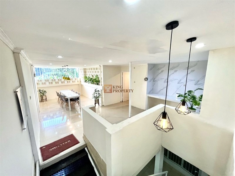 Bodetabek Peluang Investasi! Rumah Kost + Kios di Depok, Terawat & SHM 2 1