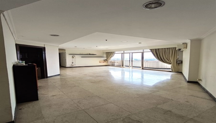 Jakarta Barat Spacious 3BR Apartment Slipi 118m² – Prime Location Near Sudirman, Senayan & Central Park Area 1 1