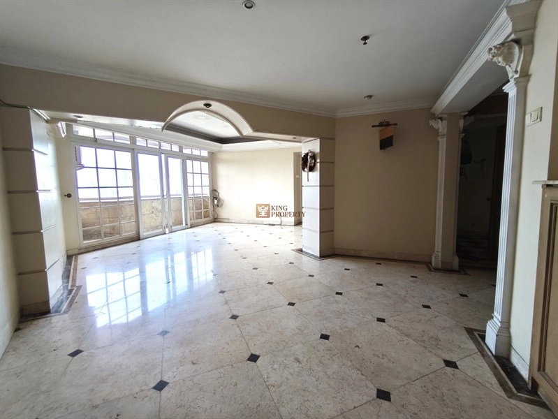 Jakarta Barat Elegant Classic 2BR Apartment Slipi 118m² – Prime Location Near Sudirman, Senayan & Central Park 10 10