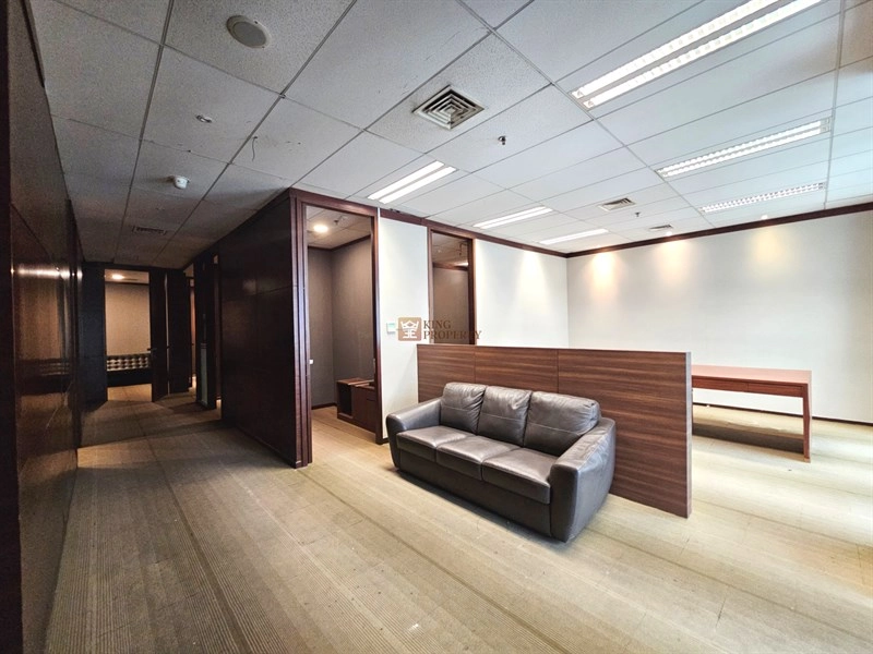 Jakarta Selatan Lokasi Emas, Dijual Office Space Equity Tower SCBD Interior 221m2 11 10