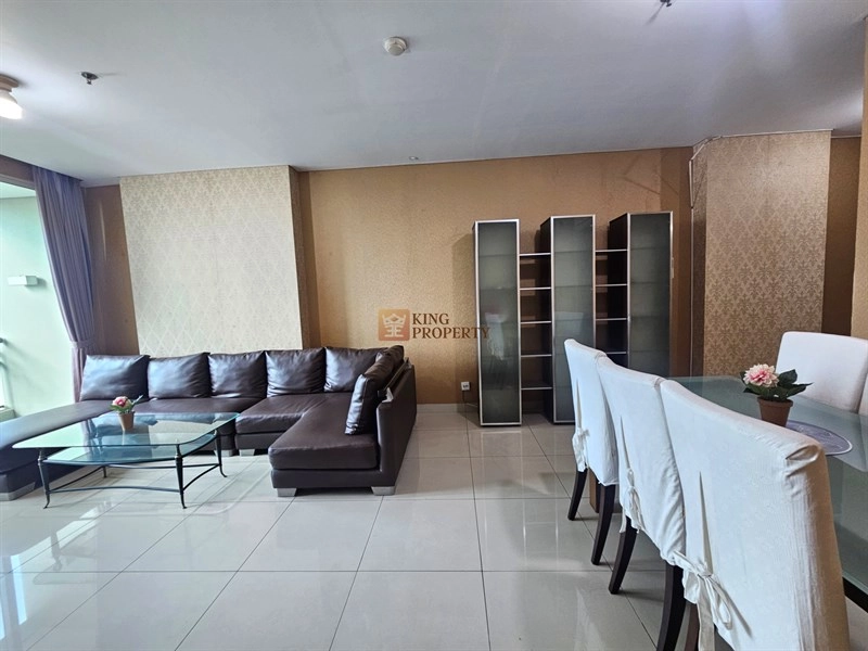 Central Park Unit Strategis, 2BR Condominium Central Park Residence Furnished 11 10