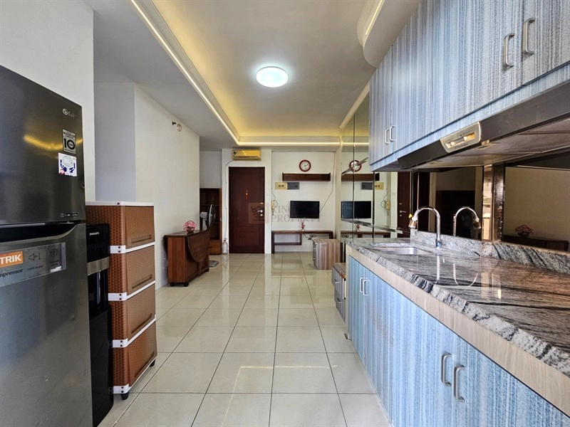 Royal Mediterania Disewakan 2BR Mediterania Garden 2 – Terdekat Central Park, Desain Modern Contemporary Minimalist, Siap Huni 10 10