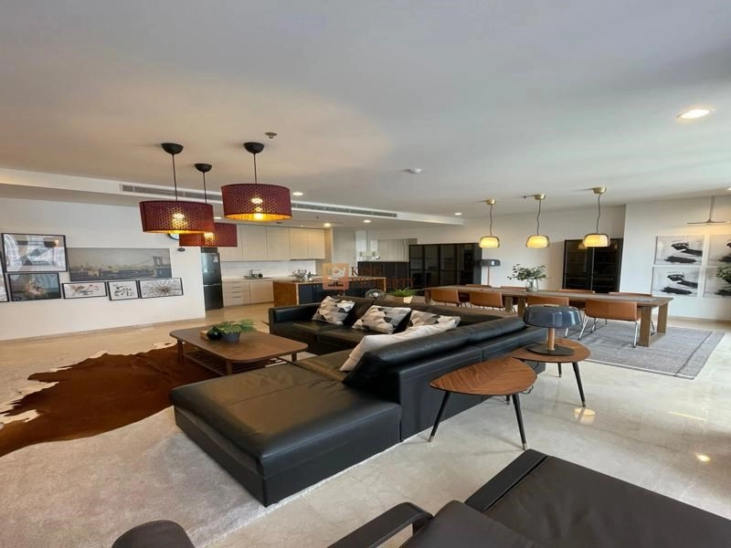Jakarta Selatan Lux Private Lift! 3 Kamar Apartemen Izzara TB Simatupang Siap Huni 11 10