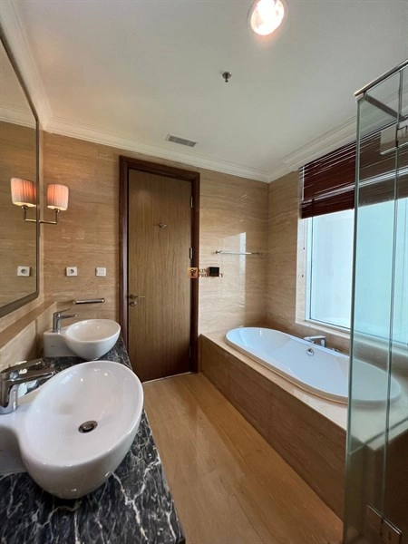 Jakarta Selatan Modern Classic Premium, 2BR Apartemen Botanica Simprug Terdekat Senayan, SCBD & Pondok Indah 10 10