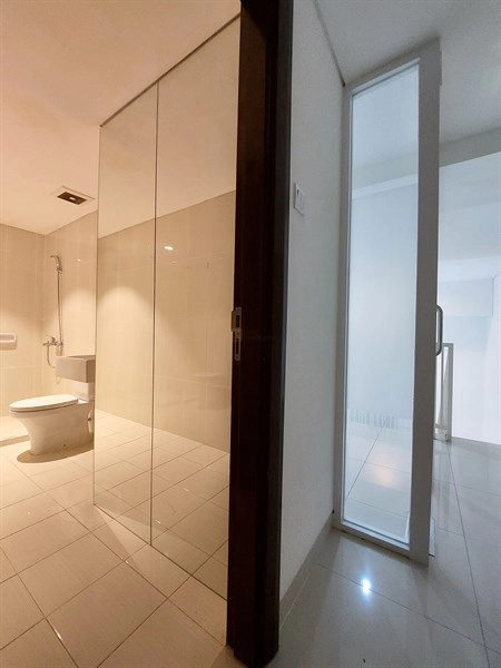 Neo Soho Disewakan SOHO Neo Soho Residence Podomoro City – Modern Industrial 2 Lantai, Hook Unit, Dekat Central Park & Taman Anggrek 10 10