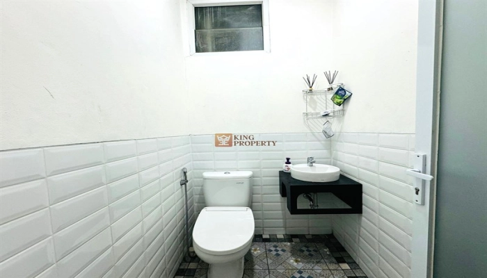 Jakarta Selatan Minimalis Classic, Dijual Ruko Crown Palace Lokasi Strategis 238m2  11 10