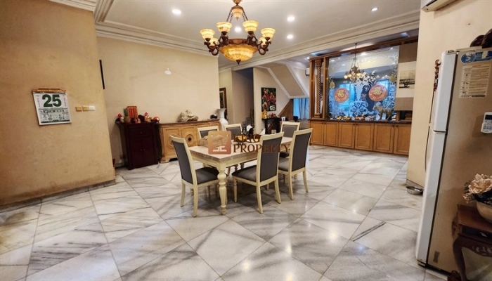 Jakarta Barat Rare Unit! Rumah 2 Lantai di Puri Kembang Ayu – Desain Elegan, SHM   11 11