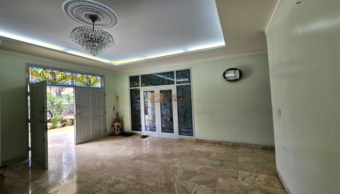 Jakarta Barat Dekat Tol Kebon Jeruk, Dijual Rumah Tosiga Strategis di Duri Kepa SHM 12 11