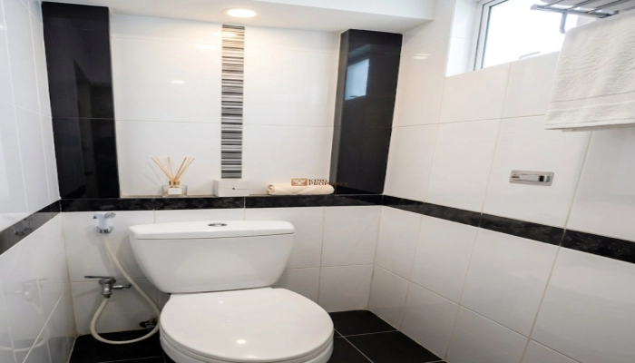 Jakarta Barat Rumah Modern Luxury Tropical Dijual 2,5 Lantai Seberang Central Park Mall & Central Park Mall 2, Tomang Strategis 11 11