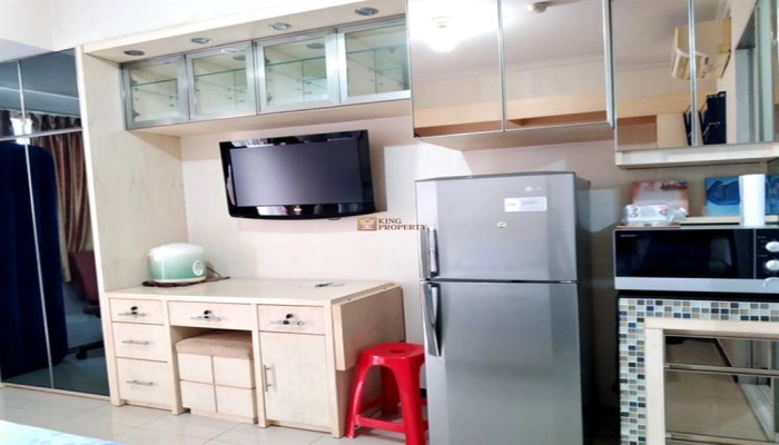 Royal Mediterania Studio Royal Mediterania Garden dengan Smart Space Concept Pool View Cantik Dekat Central Park & BINUS 11 12