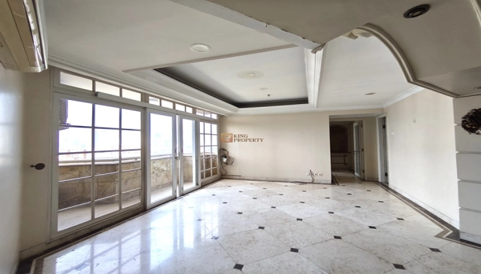 Jakarta Barat Elegant Classic 2BR Apartment Slipi 118m² – Prime Location Near Sudirman, Senayan & Central Park 12 12