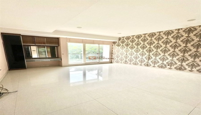 Jakarta Barat Dijual Cepat Rumah Mewah 3 Lantai di Kembangan Puri Mansion Buckingham 17 13