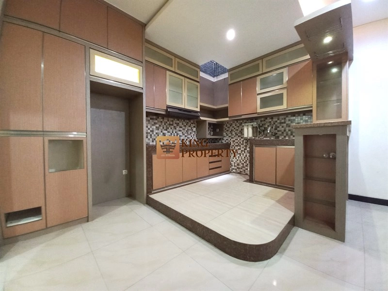 Jakarta Barat Furnish Interior! Rumah 2,5 Lantai Golf Lake Residence Cengkareng SHM 4 13