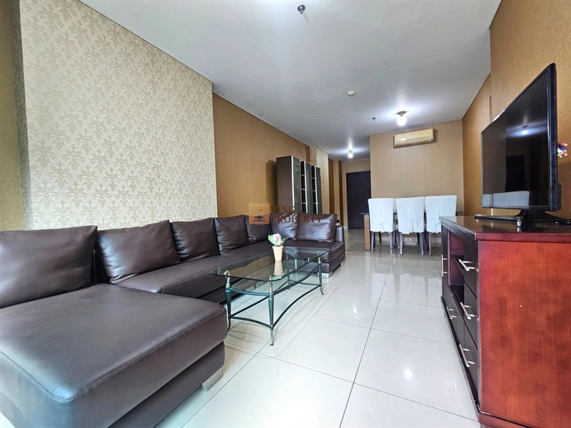Central Park Unit Strategis, 2BR Condominium Central Park Residence Furnished 14 13