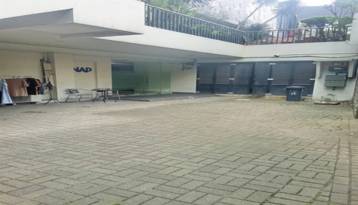 Jakarta Selatan Disewakan Ruang Usaha Premium Radio Kebayoran Baru – Dekat Blok M & MRT 14 14