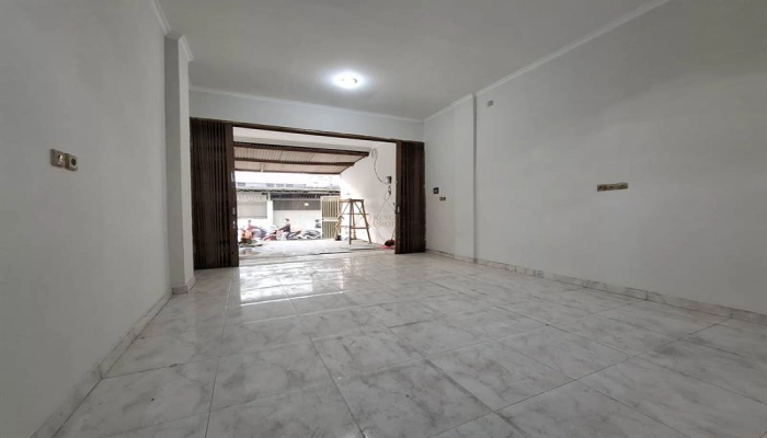 Jakarta Barat Disewakan ruko 3 lantai Jelambar – dekat Central Park Mall & kampus besar, lokasi strategis! 14 14