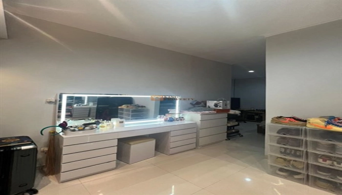 Bodetabek Lokasi Strategis, Rumah Green Bintaro Indah 2 Lantai Furnish SHM 16 15