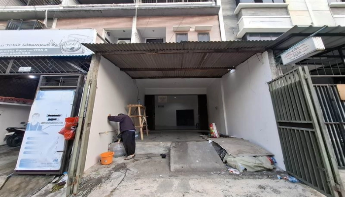 Jakarta Barat Disewakan ruko 3 lantai Jelambar – dekat Central Park Mall & kampus besar, lokasi strategis! 15 15