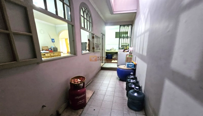 Jakarta Barat Dekat Tol Kebon Jeruk, Dijual Rumah Tosiga Strategis di Duri Kepa SHM 16 15