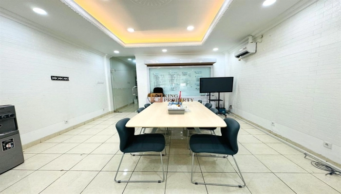 Jakarta Selatan Minimalis Classic, Dijual Ruko Crown Palace Lokasi Strategis 238m2  17 16