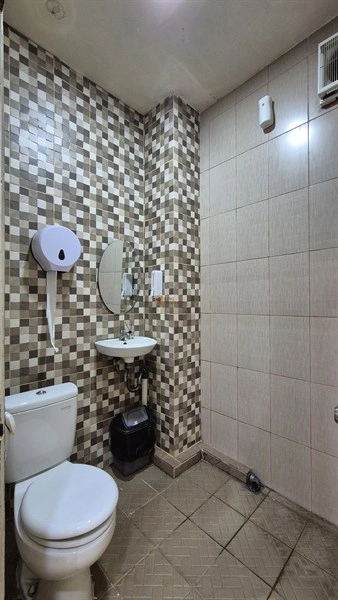 Jakarta Barat Ruko 4 Lt Modern Industrial Mangga Besar – Area Bisnis Ramai Dekat Glodok, Mangga Dua & Stasiun 17 17