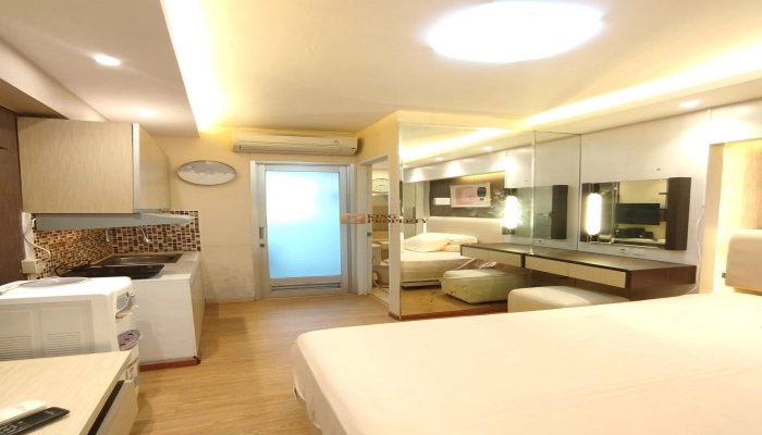 Green Bay Pluit Studio Cozy Full Furnished View Pool Siap Huni & Rekomen Green Bay Pluit 2 1753261891222