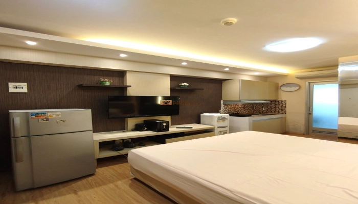 Green Bay Pluit Studio Cozy Full Furnished View Pool Siap Huni & Rekomen Green Bay Pluit 5 1753261892140