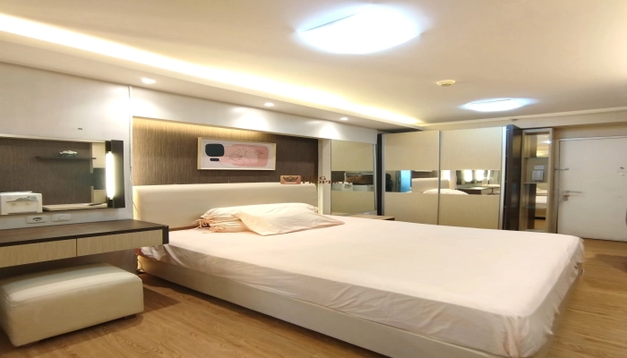 Green Bay Pluit Studio Cozy Full Furnished View Pool Siap Huni & Rekomen Green Bay Pluit 7 1753261892582
