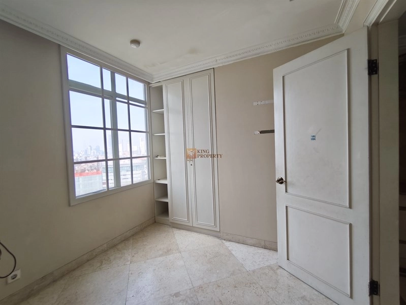 Jakarta Barat Elegant Classic 2BR Apartment Slipi 118m² – Prime Location Near Sudirman, Senayan & Central Park 18 18