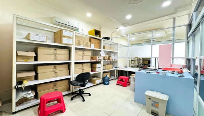 Jakarta Selatan Minimalis Classic, Dijual Ruko Crown Palace Lokasi Strategis 238m2  19 18