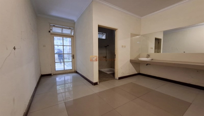 Jakarta Selatan Cuan Spot! Rumah Luas di Pancoran – 336m² Komplek Bumi Sarinah Estate 19 18