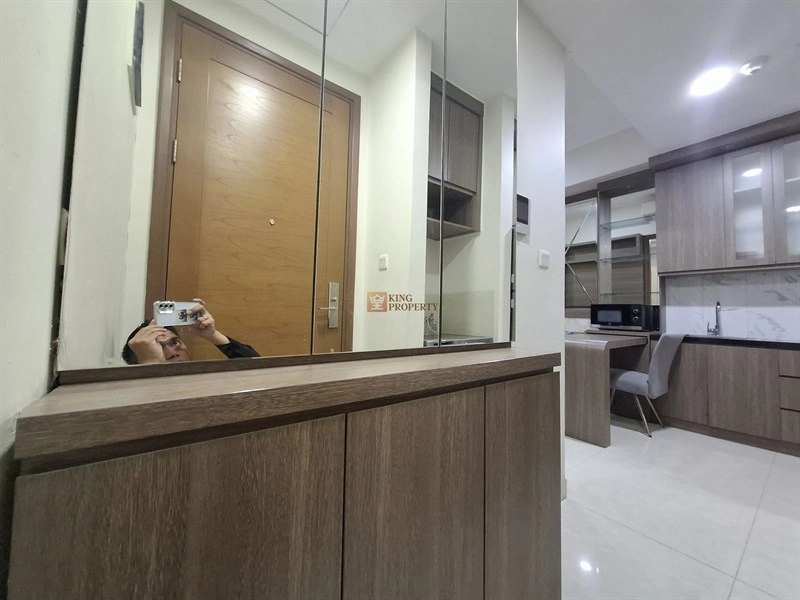 Taman Anggrek Residence Modern Contemporary Minimalist Design 1BR Condominium Taman Anggrek Residences, Cozy & Rapi, Pool View, Dekat Mall Taman Anggrek & Central Park 18 19