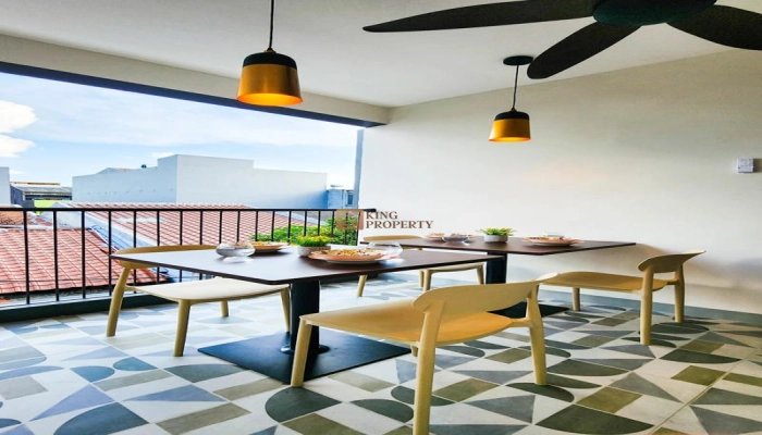 Jakarta Barat Super Strategis, Rumah Kost Avela Residence Tanjung Duren Furnished 19 19_roof_top_dining_area_dgn_wifi_hotspot_2_800x600