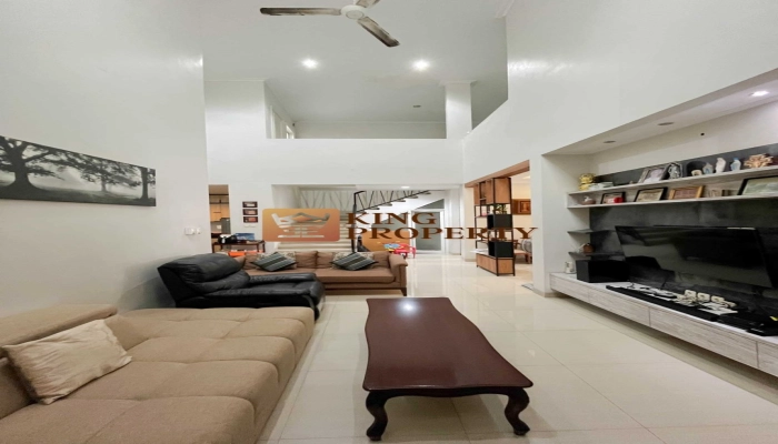 Jakarta Barat Tinggal Rapi! Rumah 2 Lantai Gaya Modern di Villa Tomang Mas SHM 19 2