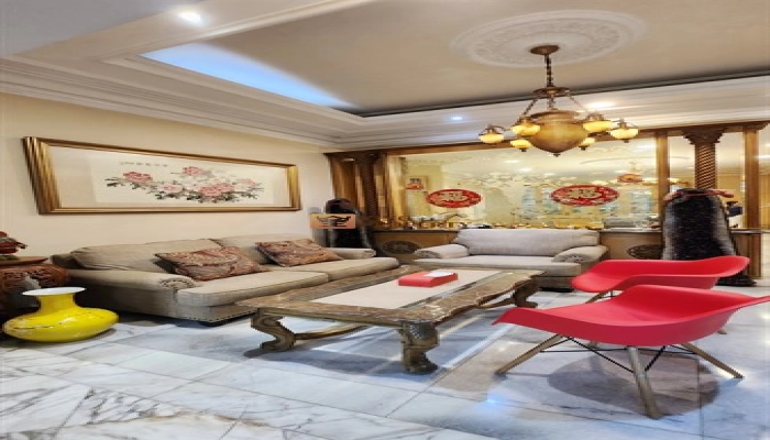 Jakarta Barat Rare Unit! Rumah 2 Lantai di Puri Kembang Ayu – Desain Elegan, SHM   3 2