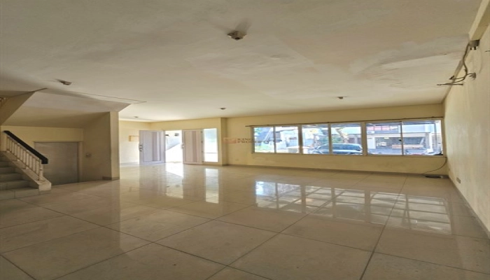 Jakarta Utara PIK Lokasi Emas! Rumah Garden House SHM Jalan Kaki ke PIK Avenue   3 2