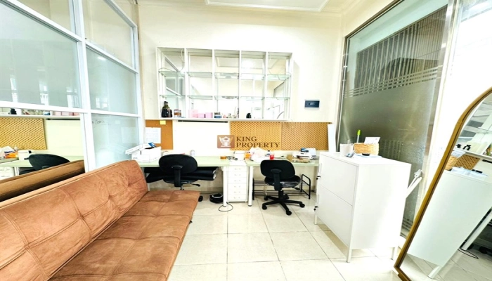 Jakarta Selatan Minimalis Classic, Dijual Ruko Crown Palace Lokasi Strategis 238m2  3 2