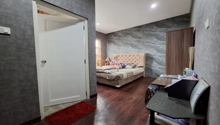 Jakarta Barat Living in Style! Rumah Cantik Furnish Puri Mansion Akses Tol Strategis 13 20