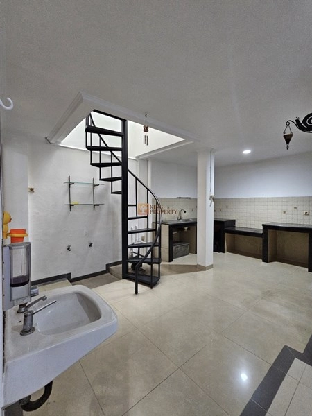 Jakarta Barat Disewakan Rumah 1,5 Lantai Jelambar Kav. Polri – Dekat Central Park, Trisakti & Bebas Banjir! 55 20251111_155035