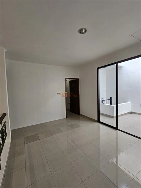 Jakarta Barat Disewakan Rumah 1,5 Lantai Jelambar Kav. Polri – Dekat Central Park, Trisakti & Bebas Banjir! 79 20251111_155712