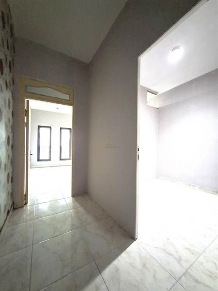 Jakarta Barat Disewakan ruko 3 lantai Jelambar – dekat Central Park Mall & kampus besar, lokasi strategis! 33 20260428_165818