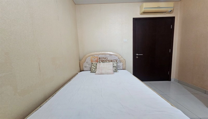 Central Park Unit Strategis, 2BR Condominium Central Park Residence Furnished 22 21