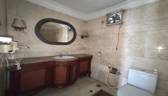 Jakarta Barat Elegant Classic 2BR Apartment Slipi 118m² – Prime Location Near Sudirman, Senayan & Central Park 21 21